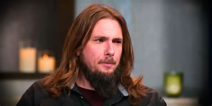 '90 Day Fiancé': Colt Johnson Selling Larissa's Wedding Dress!