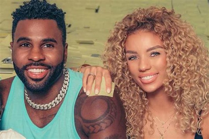 5 must-read facts about the hot girlfriend of Jason Derulo, Jena Frumes!