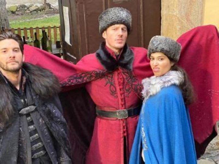 About Shadow and Bone actor Sujaya Dasgupta Net Worth, Husband & Bio