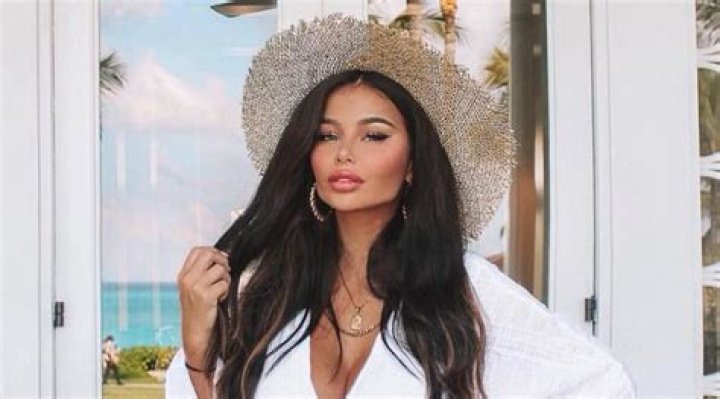 Adele Grisoni - Age, Family, Bio