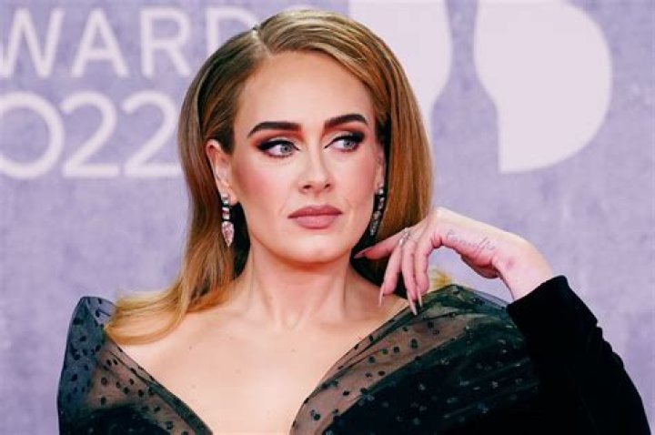
Adele Injured Her Back From A Prank Gone Awry 