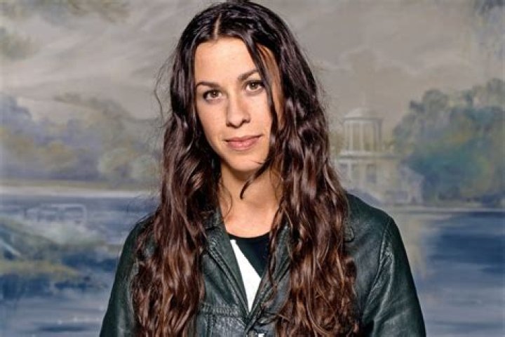 Alanis Morissette - Age, Family, Bio