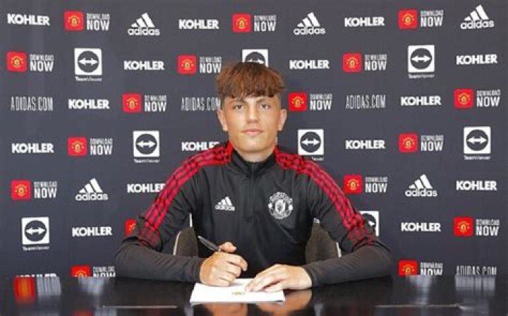 Alejandro Garnacho Parents: Meet Mother Patricia Father Family And Ethnicity