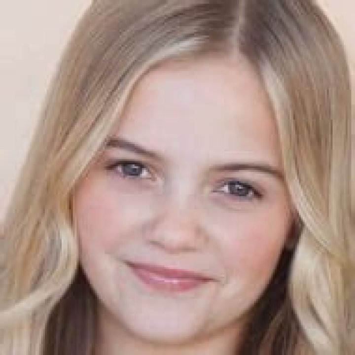 Alex Pettit - Age, Family, Bio