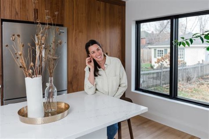 Alicia Webster - Age, Family, Bio