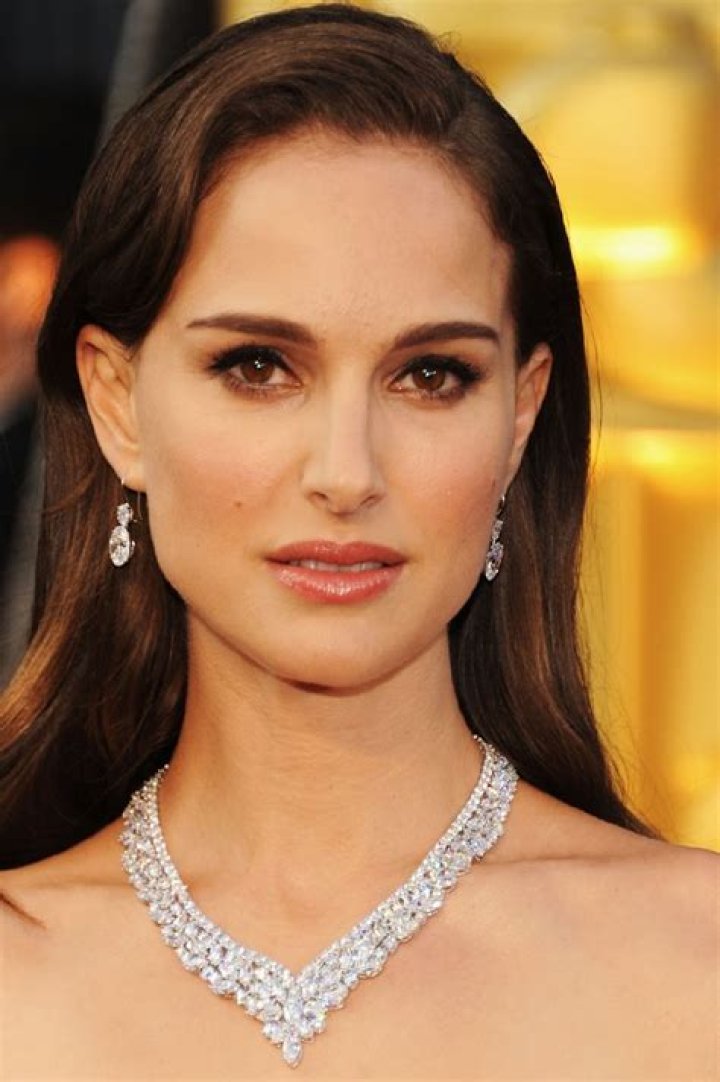 Almudena Amor Height, Weight, Net Worth, Age, Birthday, Wikipedia, Who, Nationality, Biography