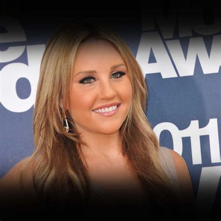 Amanda Bynes denies speaking to In Touch Weekly, In Touch issues statement
