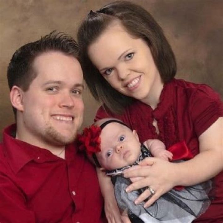 Amanda Montzingo - Age, Family, Bio