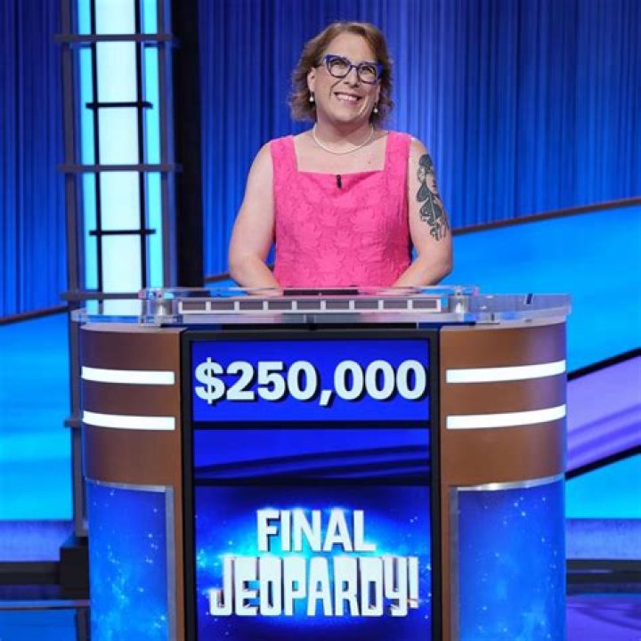 Amy Schneider became the highest-earning woman on the show ‘Jeopardy!’