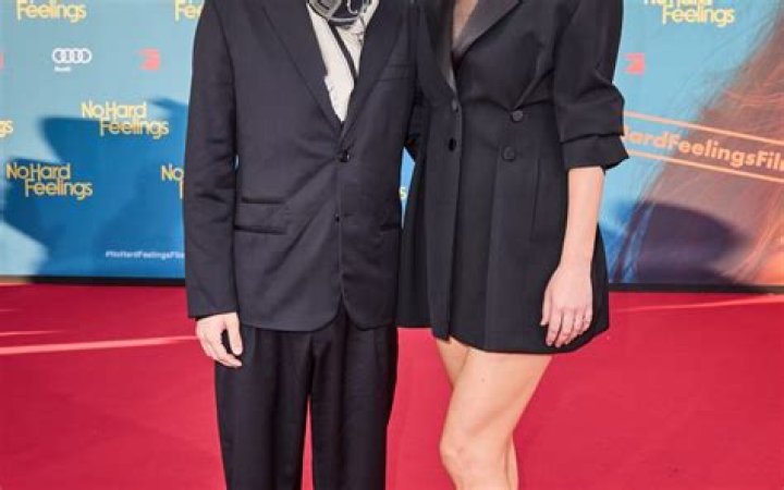 Andrew Barth Feldman Net Worth - Wiki, Age, Weight and Height, Relationships, Family, and More