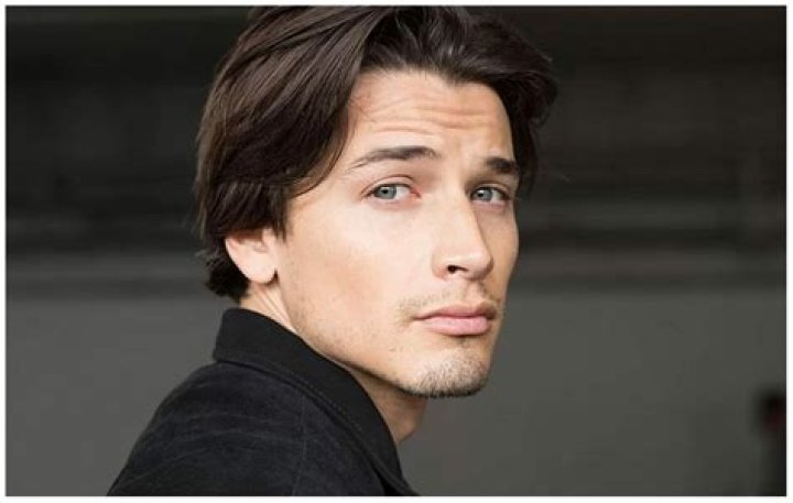 Andrew Gray - Age, Family, Bio