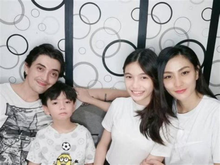 Andrew Schimmer - Age, Family, Bio