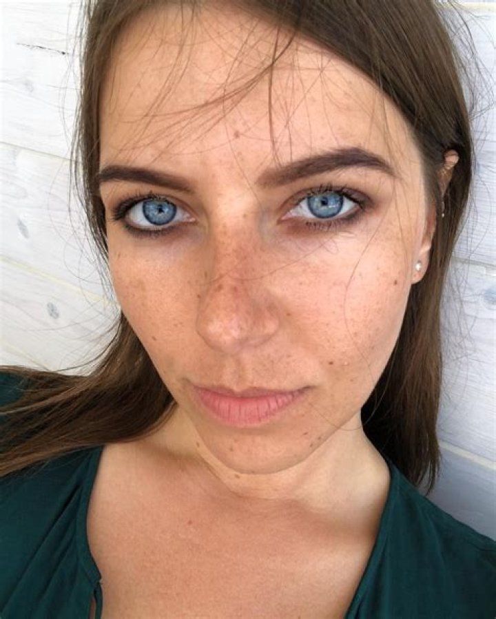 
Anna Kochanius Height, Weight, Net Worth, Age, Birthday, Wikipedia, Who, Nationality, Biography 