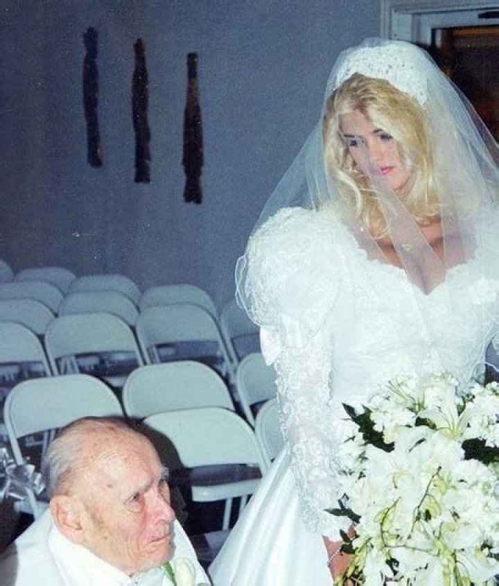 Anna Nicole Smith Was Married Twice. Had Two Children