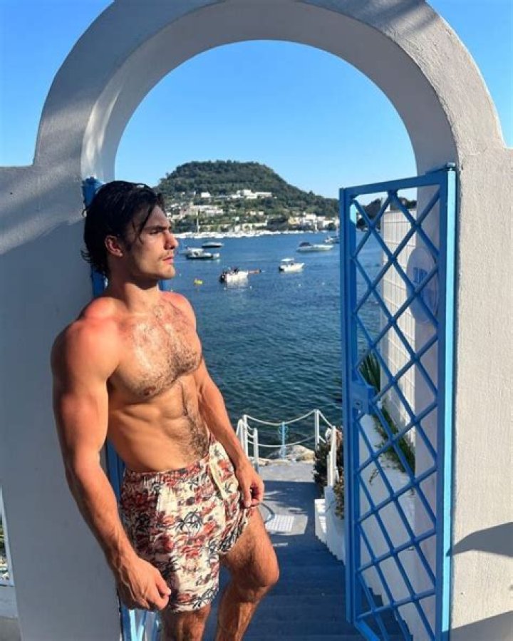 
Arber Zeneli Height, Weight, Net Worth, Age, Wiki, Who, Instagram, Biography 