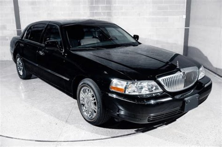 Are Lincoln Town Cars good cars?