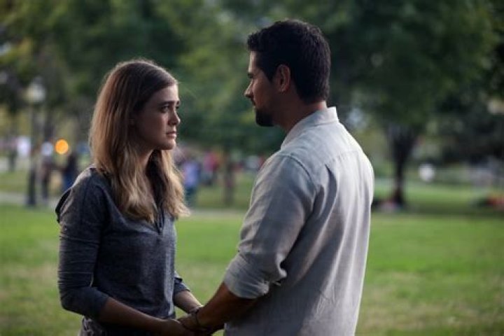 Are Manifest stars J.R. Ramirez and Melissa Roxburgh still dating?