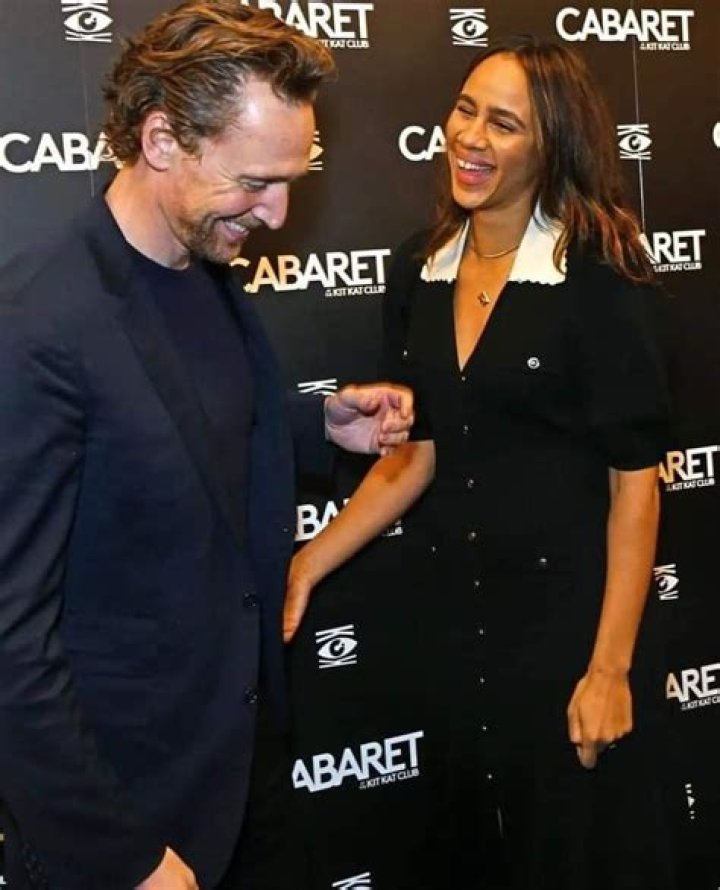 Are Tom Hiddleston & Zawe Ashton engaged? (update: ET confirms)