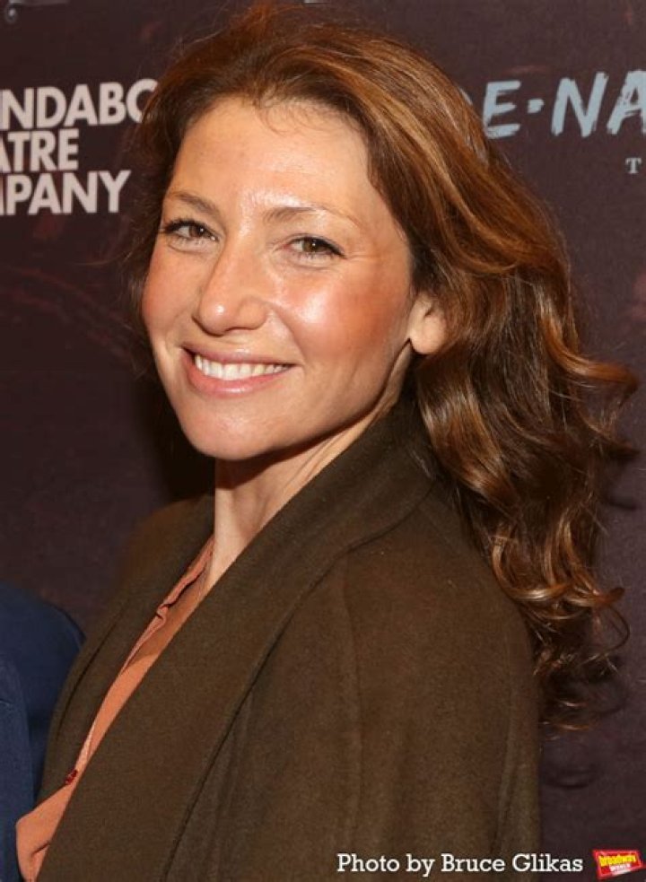 Ari Graynor Bio (Wiki) 