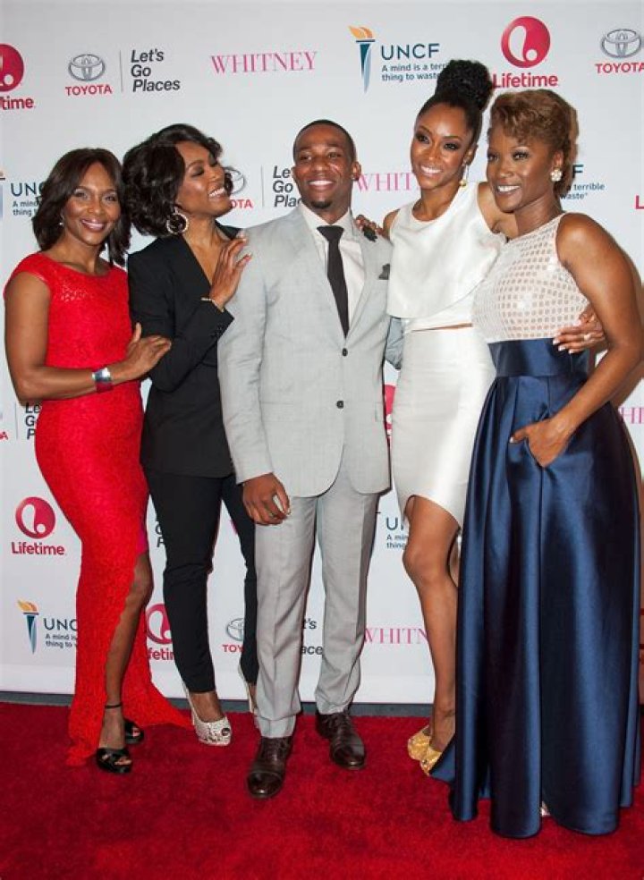 Arlen Escarpeta - Age, Family, Bio