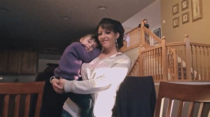 Artist Dave Dave who was burned by his father in childhood dies at age 42! The cause is under investigation!