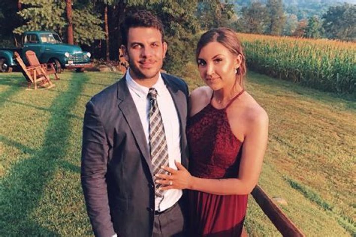 Ashlee Holmes Malleo ending her marriage with husband Pete Malleo! Know about her pregnancy with son Cameron, early life, social media, biography