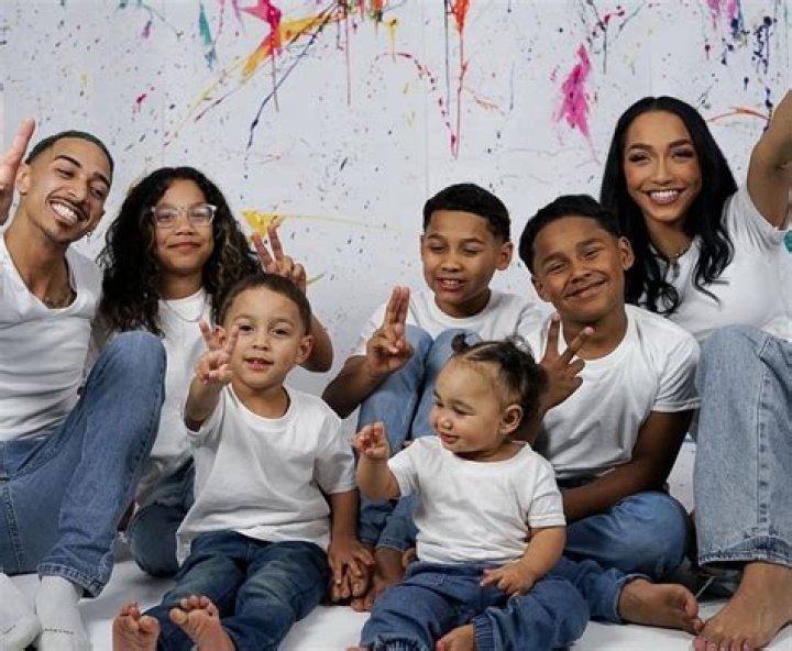 Ashley Annel - Age, Family, Bio