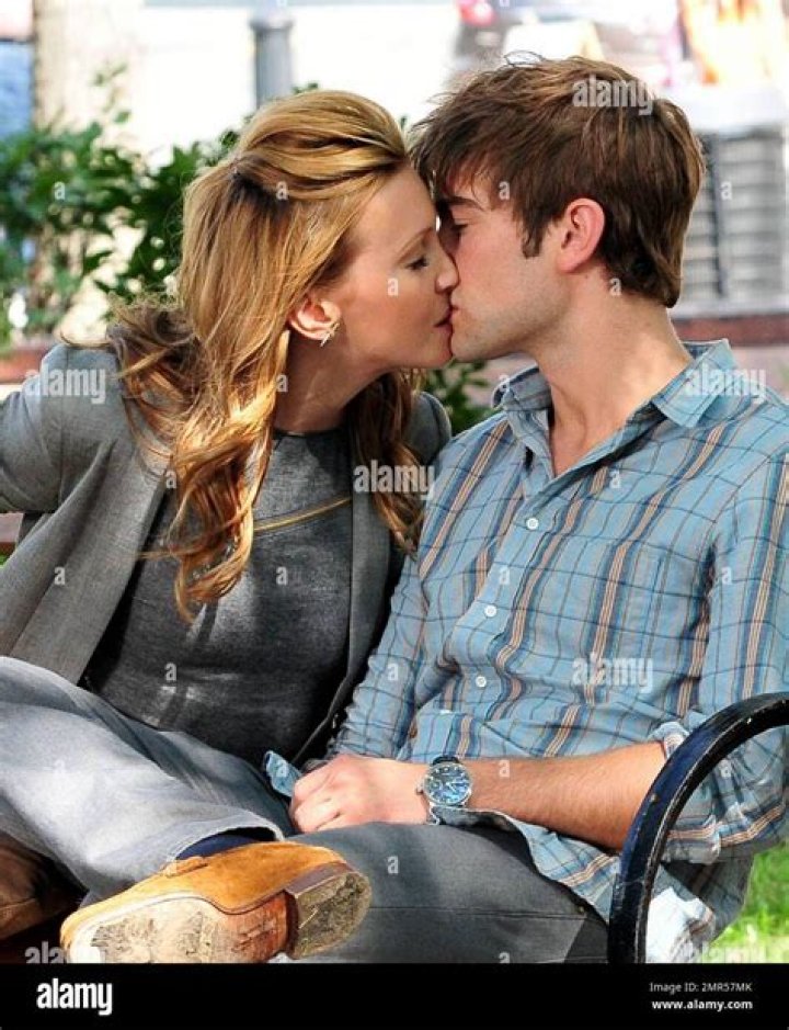 Ashley Greene seen kissing Chace Crawford on same day as nude photo leak