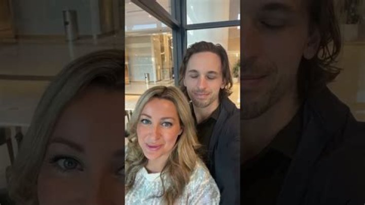 Ashley Leggat - Age, Family, Bio