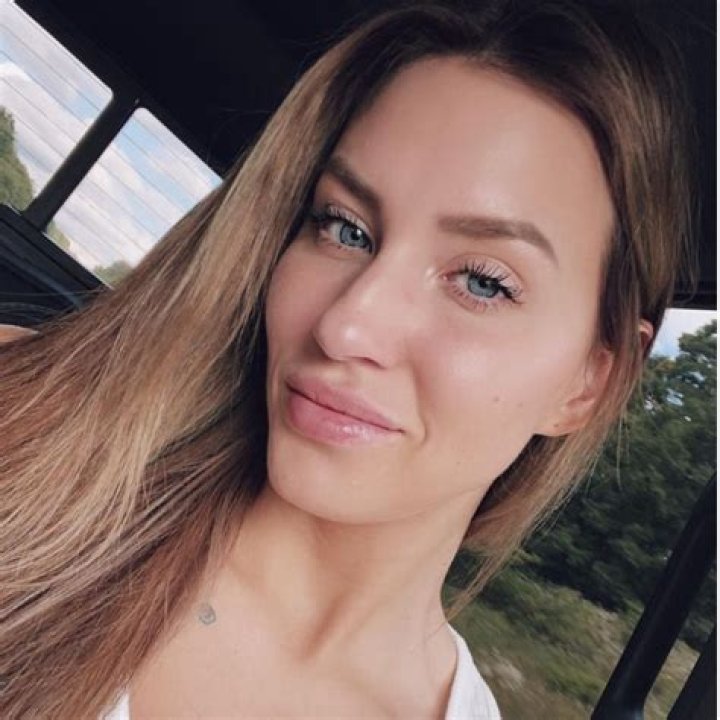 
Ashtyn Joslyn Height, Weight, Net Worth, Age, Birthday, Wikipedia, Who, Nationality, Biography 