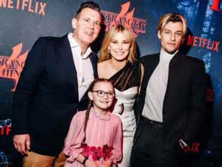 Ava Brown - Age, Family, Bio