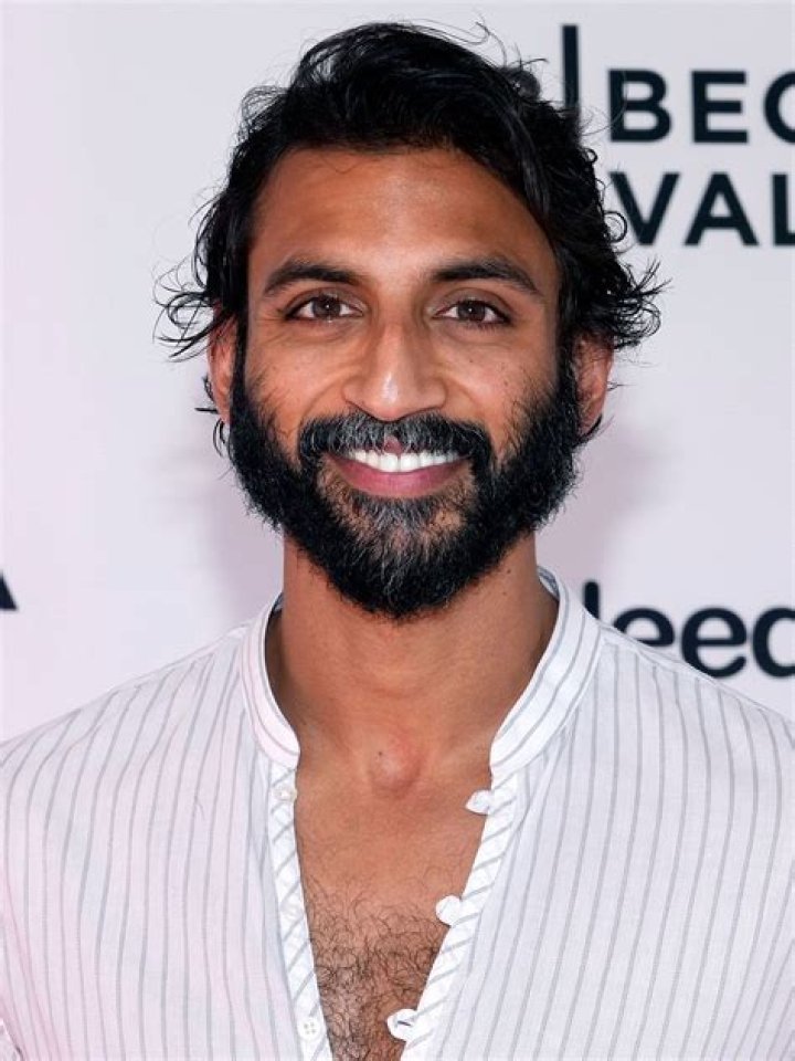 Avi Nash - Age, Family, Bio