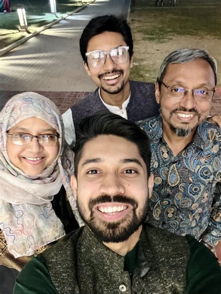 Ayman Sadiq - Age, Family, Bio