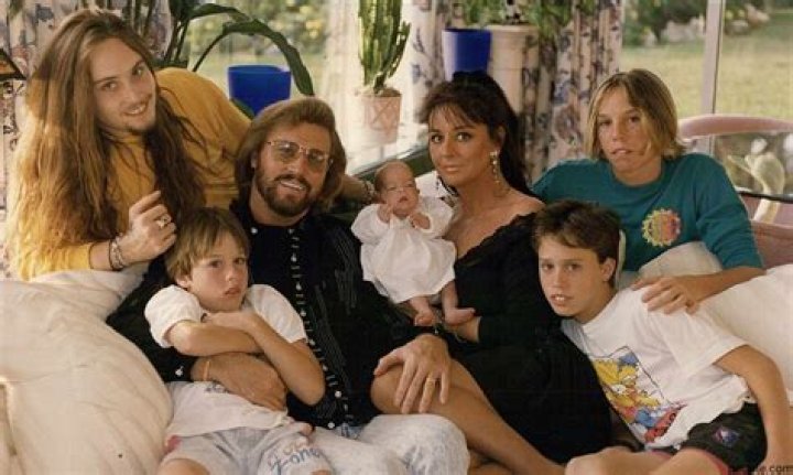 Barry Gibb - Age, Family, Bio