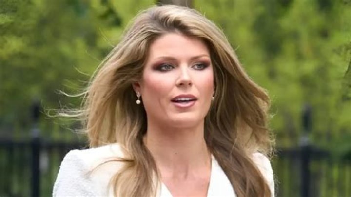 Barry Zito's wife, Amber-Marie Seyer is a former beauty pageant contestant. Know their kids and net worth!