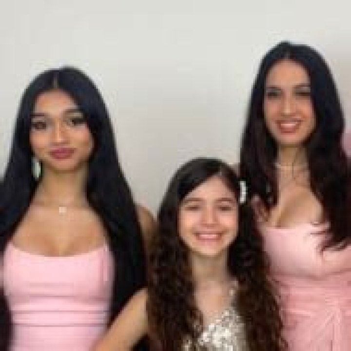 Bella Mir - Age, Family, Bio