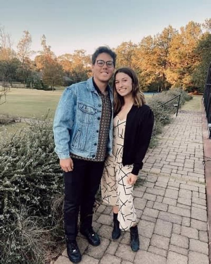 Bella Robertson engaged to her fiance Jacob Mayo! Know about her family, social media, few interesting facts, biography