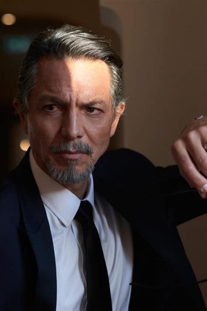 Benjamin Bratt - Age, Family, Bio