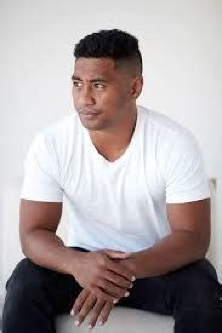 Beulah Koale Height - CelebsHeight.org