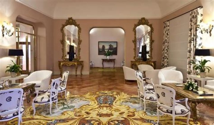 bitchy | Jessica Chastain and Gian Luca Passi De Preposulo at Albergo Della Regina Isabella