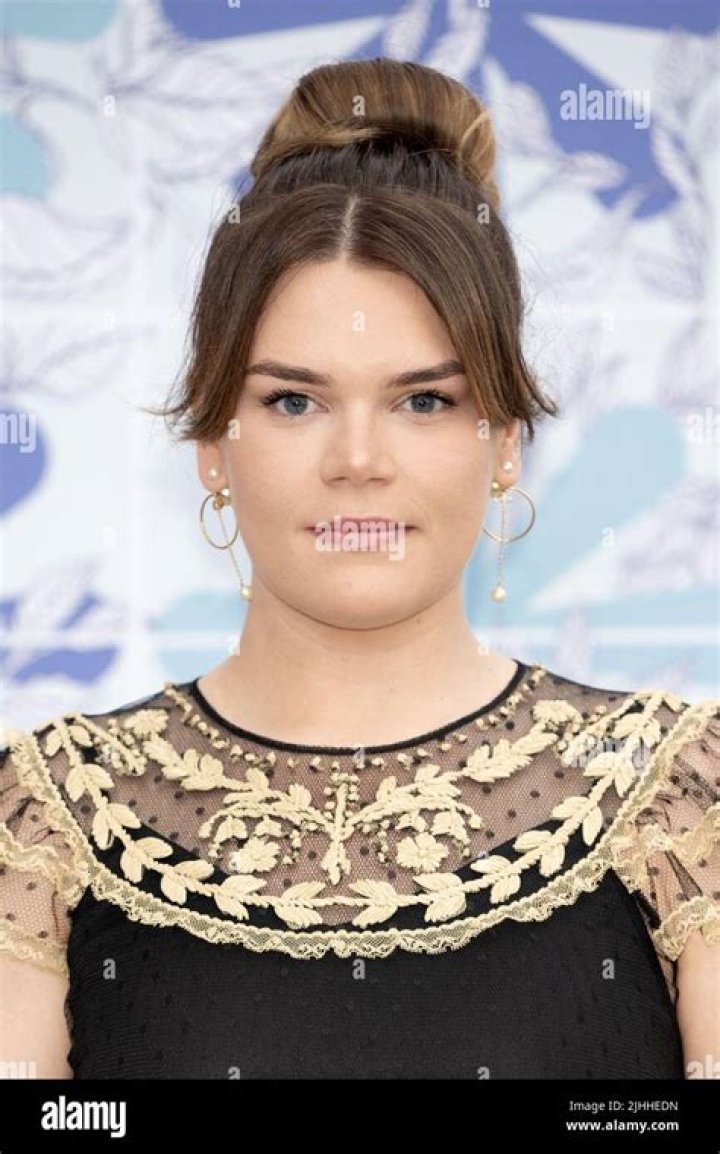 bitchy | Red Cross Ball Gala