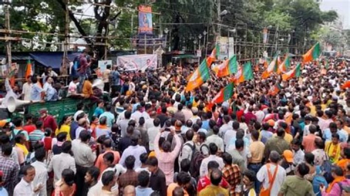 
BJP’s march to Bengal secretariat takes violent turn; party’s state prez stages ‘sit-in’ 