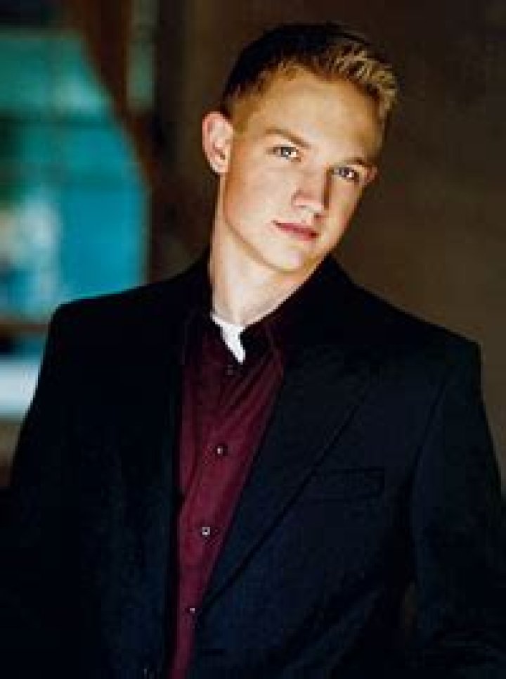 Blaine Larsen Bio (Wiki) 