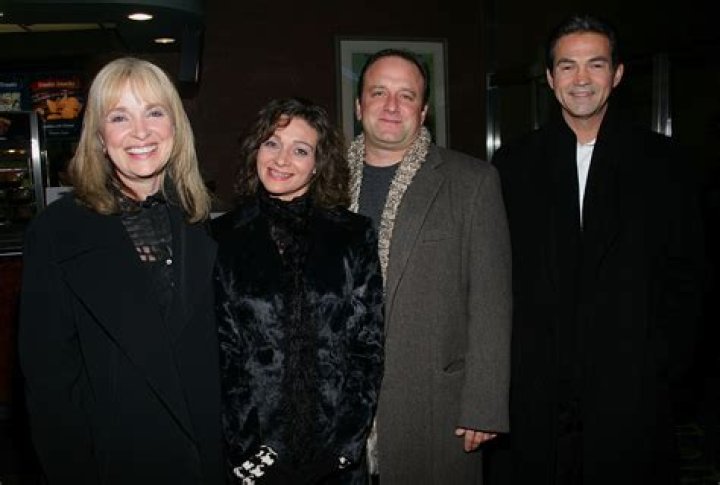 Brenda Hampton Net Worth - Wiki, Age, Weight and Height, Relationships, Family, and More