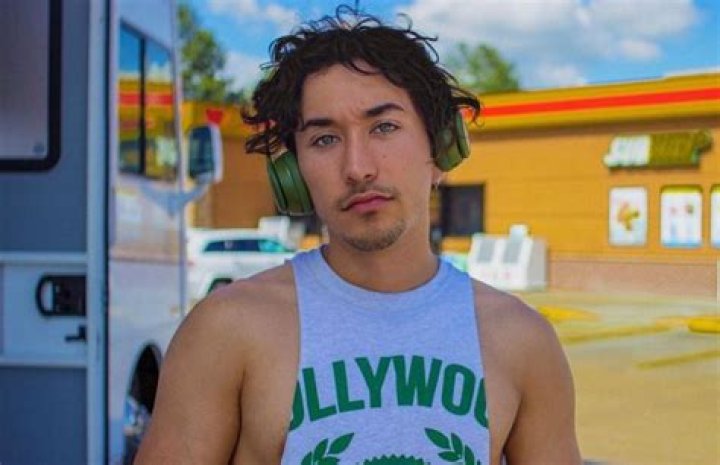 Brennen Taylor Bio (Wiki) 