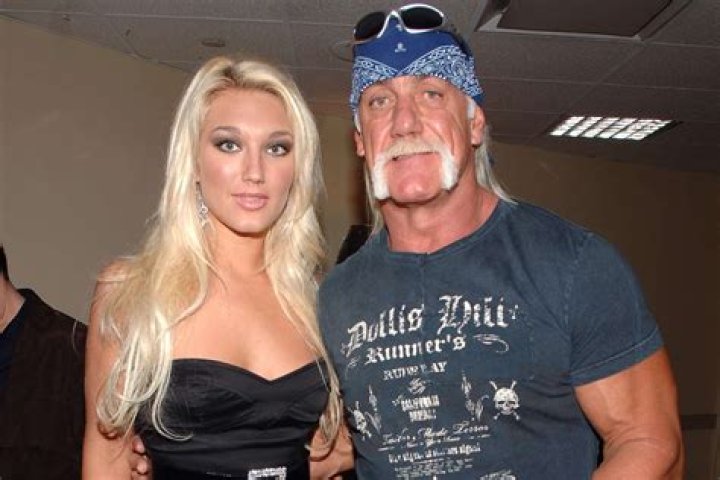 Brooke Hogan: I don’t have a “perverted relationship” with my father