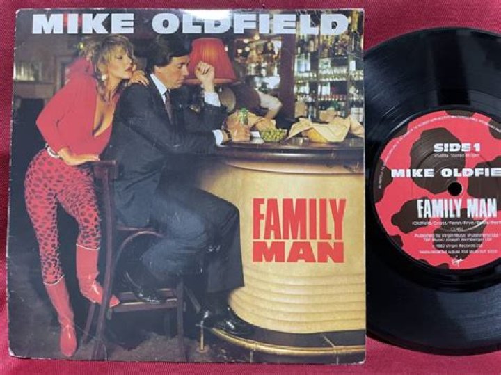 Bruce Oldfield - Age, Family, Bio