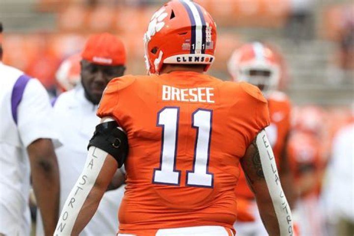 Bryan Bresee Sister Ella Cause of Death? Clemson Football Player 15-Year-Old Sister Dies