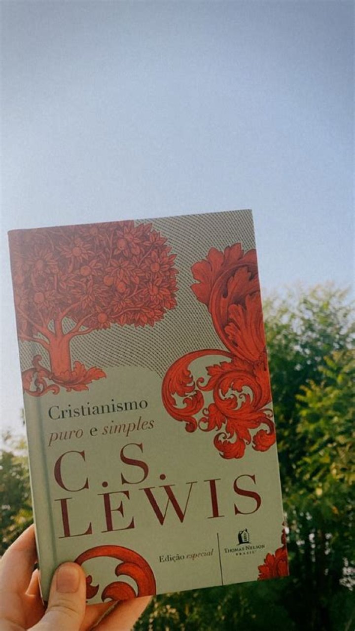 C.S. Lewis - Trivia, Family, Bio