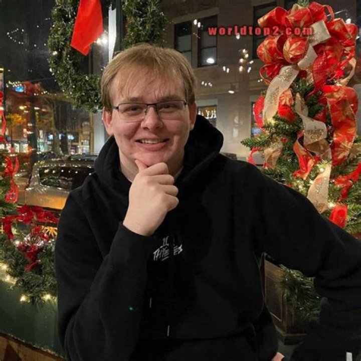 CallMeCarson Bio (Wiki) 